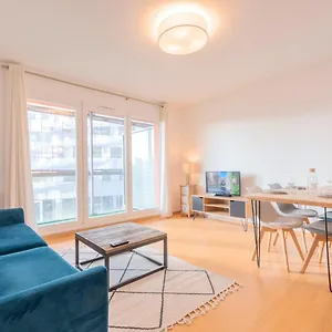 la-madeleine-nice-spacious-apartment-with-parking-and-balcony.lillehotels.org/